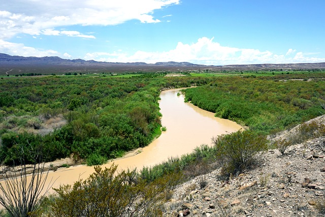 casa-grande-640x480-55797250.jpeg
