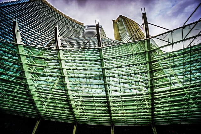 green-building-640x480-57571108.jpeg