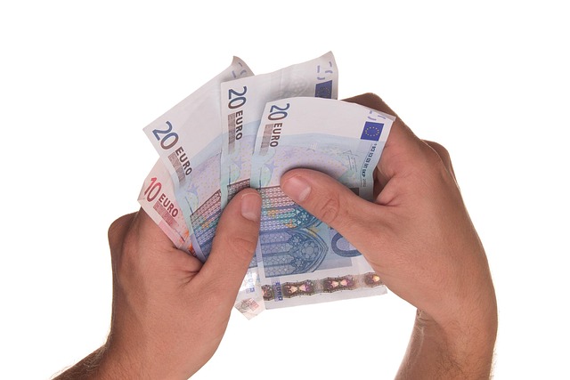 heloc-loan-640x480-82324467.jpeg
