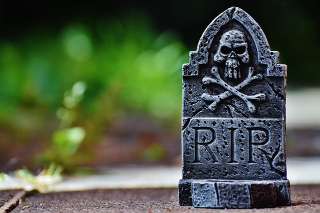 tombstone-640x480-23087393.jpeg