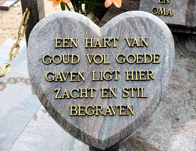 tombstone-640x480-46221305.jpeg