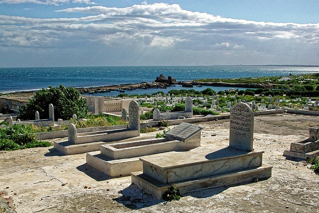 tombstone-640x480-52001776.jpeg