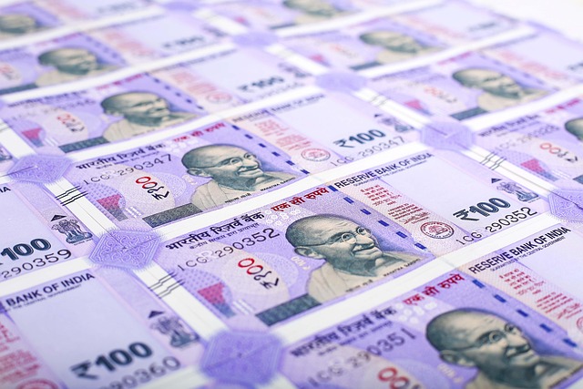 debt-income-640x480-64912754.jpeg
