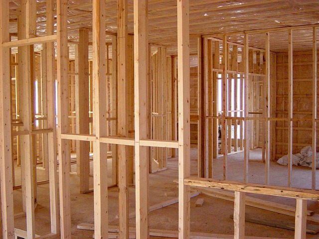 hiring-contractors-640x480-32372164.jpeg