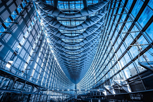 Real Estate Impact: Understanding & Navigating Currency Exchange Rate Fluctuations
