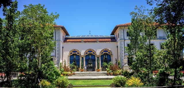 Vintage Main Street Districts: Preserving Historic Real Estate Charm