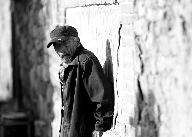 senior-housing-640x480-68340487.jpeg