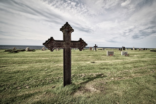 tombstone-640x480-43602882.jpeg