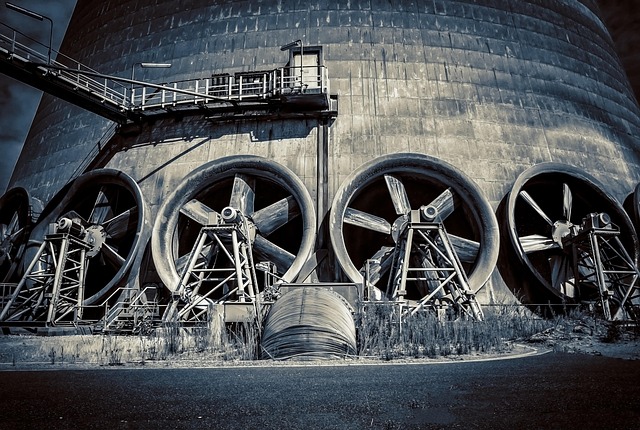 industrial-space-640x480-64976416.jpeg