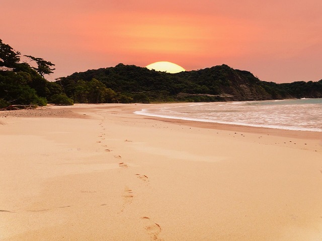 paradise-valley-640x480-13786561.jpeg