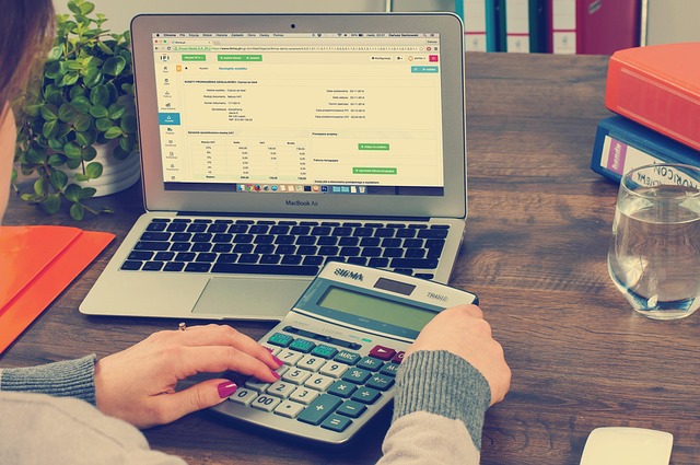 property-bookkeeping-640x480-96321874.jpeg