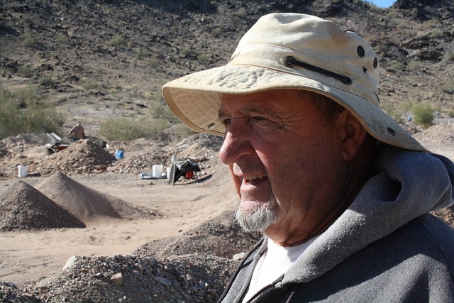 quartzsite-640x480-71819033.jpeg