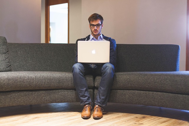 Expand Real Estate Reach: Digital & Local Strategies for Growth