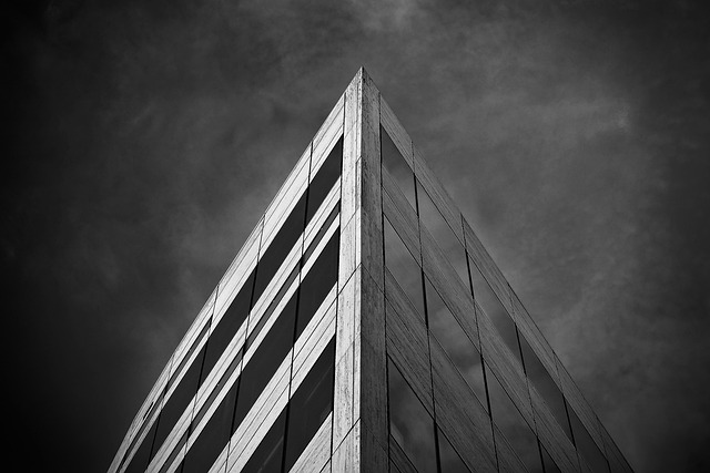 Commercial-Management