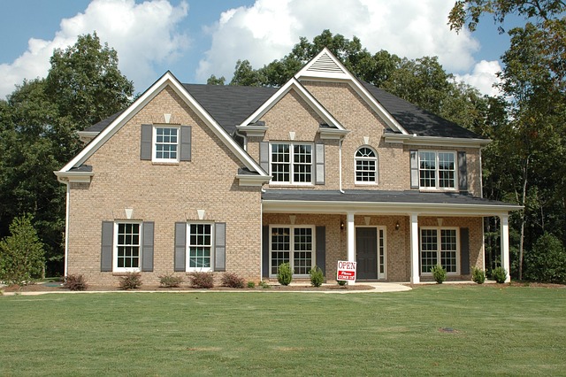 Variable Rates for Real Estate: Navigating Prime Risks and Benefits