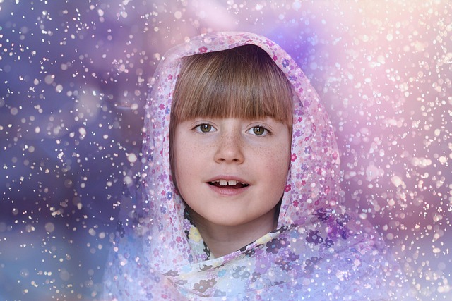 snowflake-640x480-3640249.jpeg