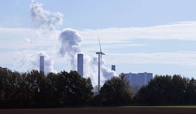 Sustainable Real Estate: Solar & Geothermal ROI Boosts Property Value