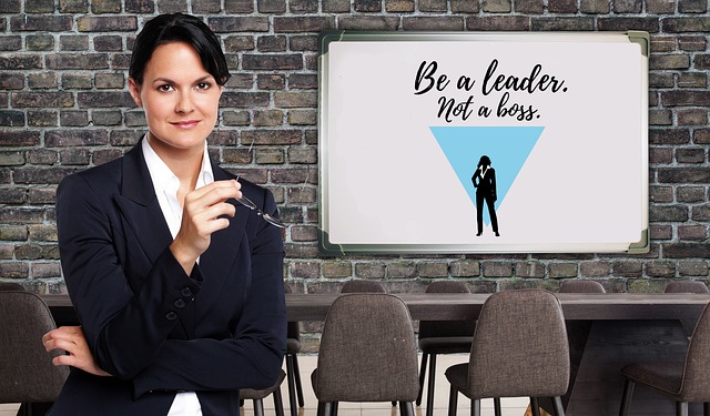 commercial-management-640x480-93497259.jpeg