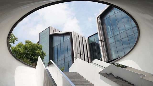 Commercial-Realty