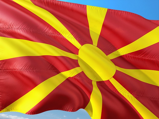 international-buying-640x480-64396266.jpeg