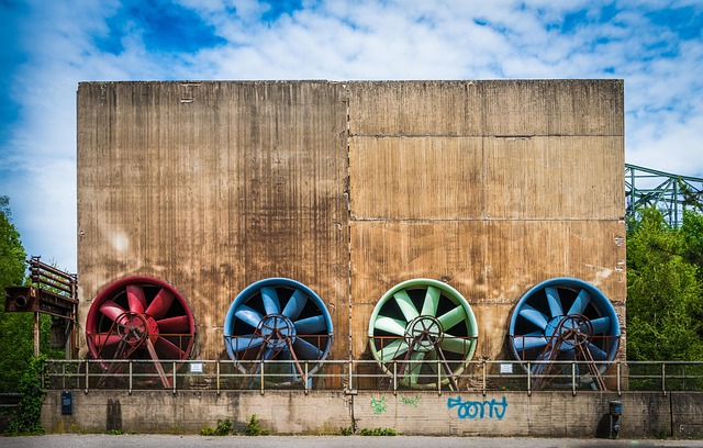 industrial-space-640x480-34261487.jpeg