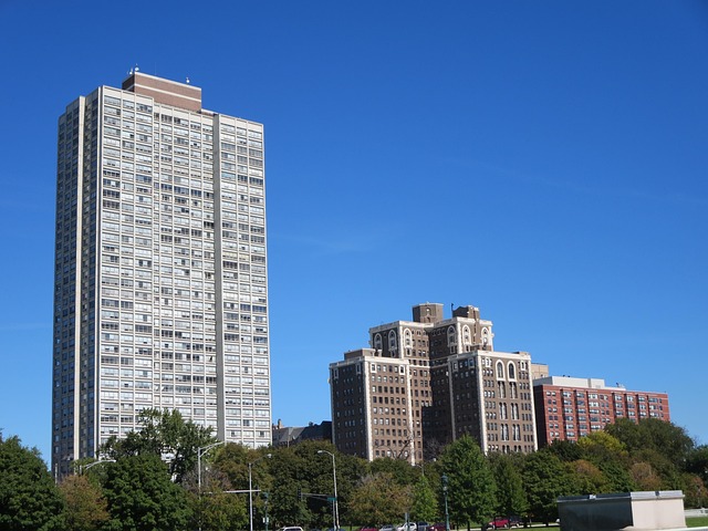 commercial-management-640x480-23404543.jpeg