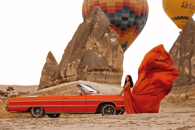 luxury-marketing-640x480-99913294.jpeg